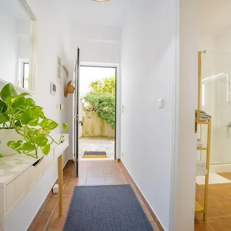 Alethea's Sea View Appartement *