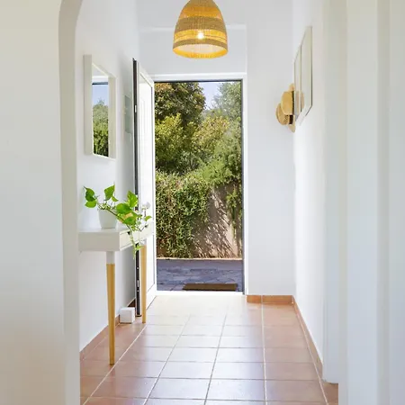 Alethea's Sea View *