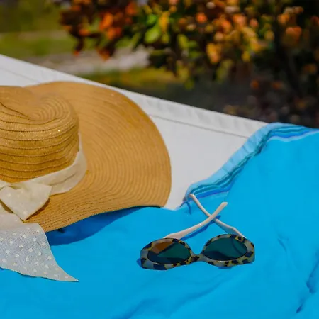 Alethea's Sea View Apartamento *