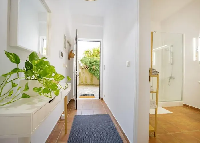 Alethea's Sea View Apartamento *