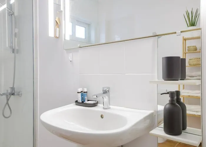 Alethea's Sea View Apartamento *