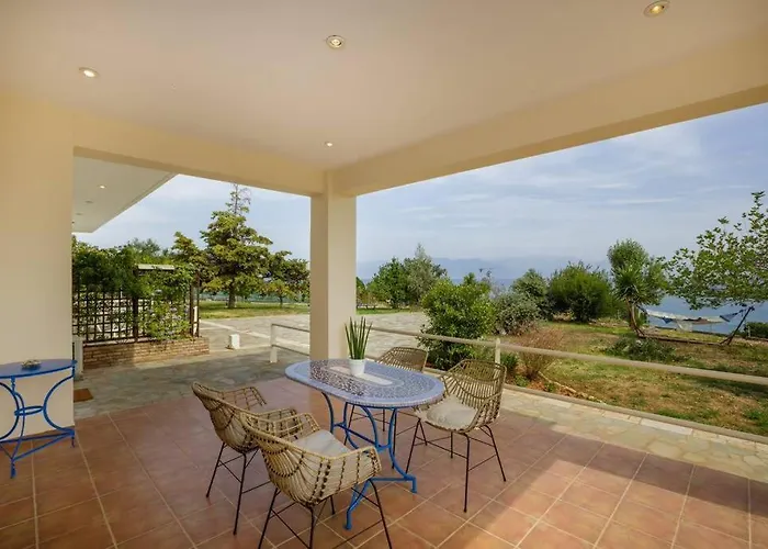 Alethea's Sea View *