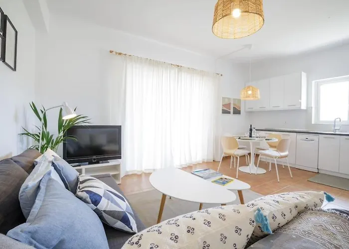 Alethea's Sea View *